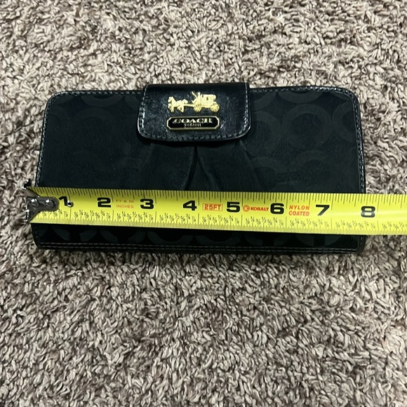 Coach wallet - Picture 2 of 9